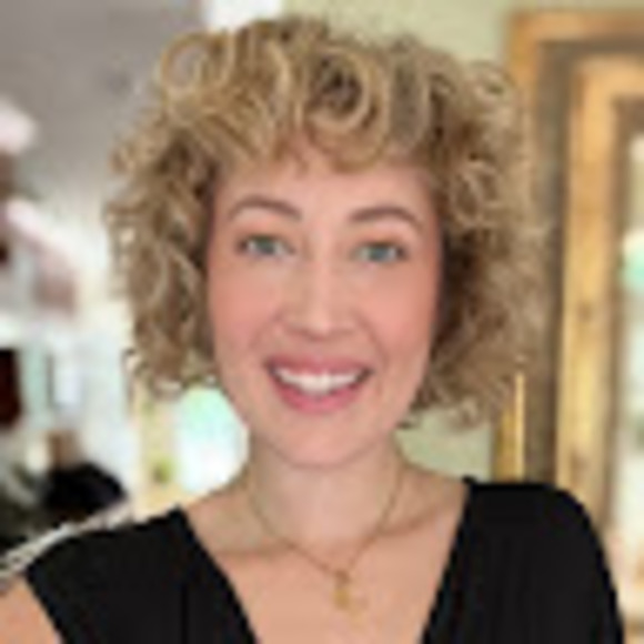 Meet your Posher, Elyse - Picture 1 of 1